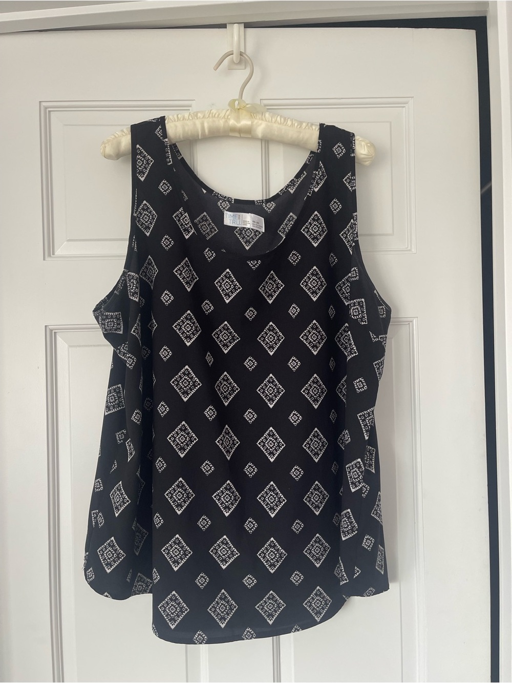 Time and Tru Black Sleeveless Tank with White Diamond Print